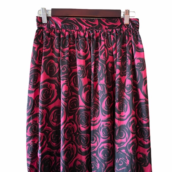 VENUS Floral Rose Maxi Skirt - Picture 2 of 9